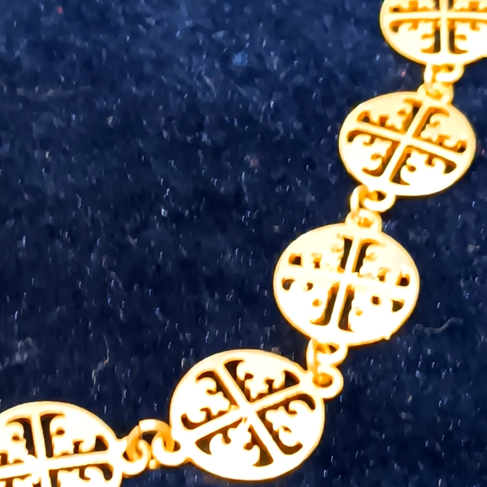 Tory burch necklace